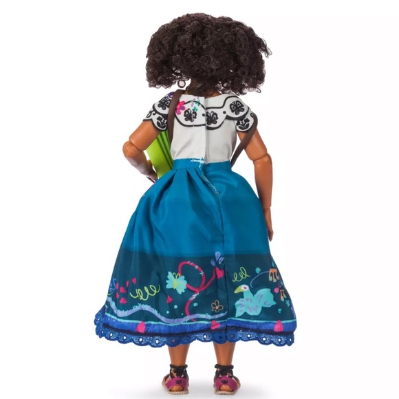 Disney Encanto - Mirabel Singing Doll 🎶 - Picture 5 of 5